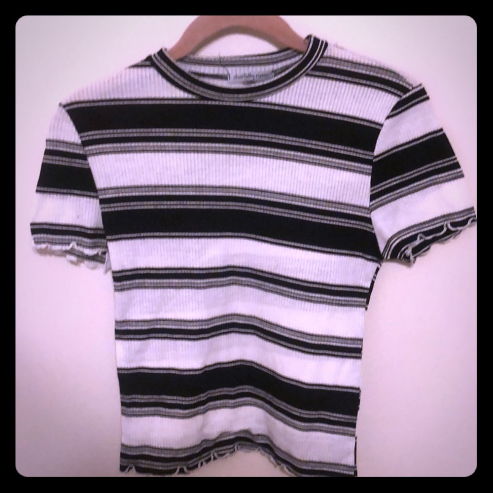 Women’s black & white small striped T-shirt